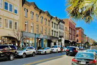 Savannah Historic District Food Tour thumbnail 2