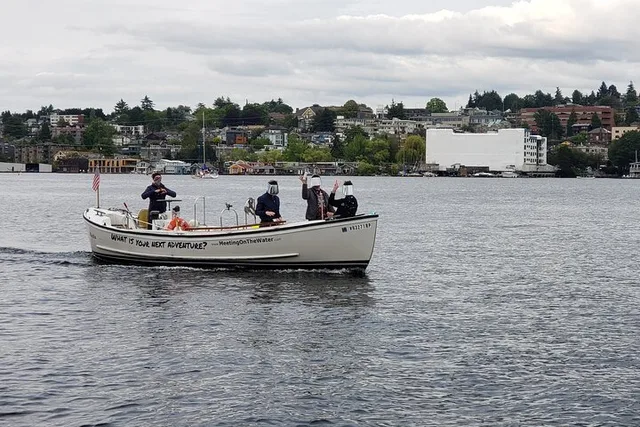 Seattle Lake Union Cruise - Image 3