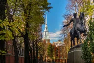 Boston Freedom Trail Walking Tour with Bunker Hill and USS Constitution thumbnail 1