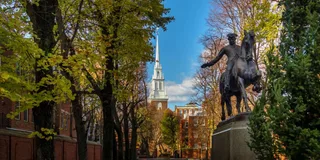 Boston Freedom Trail Walking Tour with Bunker Hill and USS Constitution