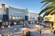 Los Angeles Citadel Outlets Transfer with VIP Lounge thumbnail 3