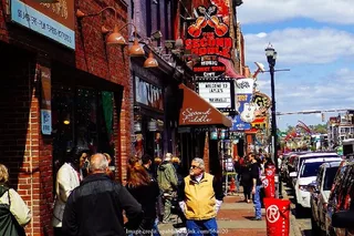 Nashville Walking Tour with Johnny Cash Museum Admission