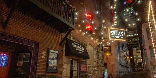 Nashville Ghosts and Booze Haunted Pub Crawl 2 hr - Image 4