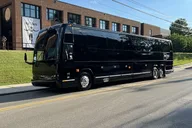 Nashville Airport Transportation for Groups thumbnail 1