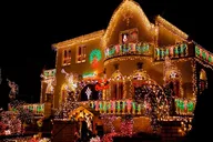New York City Christmas Tour Dyker Heights 6 hr thumbnail 2