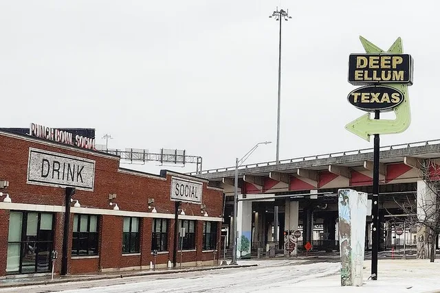 Dallas Escape Room Adventure in Deep Ellum - Image 5