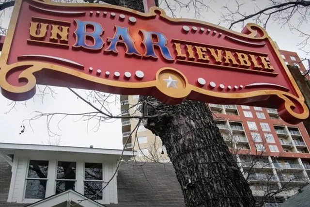 Austin Bar Scavenger Hunt on Rainey Street - Image 3