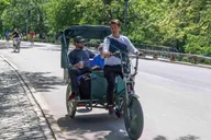 New York City Friends Pedicab Tour thumbnail 2