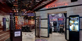 Hollywood Hard Rock Cafe Dining Experience
