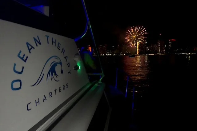Waikiki Sunset & Fireworks Cruise - Image 2