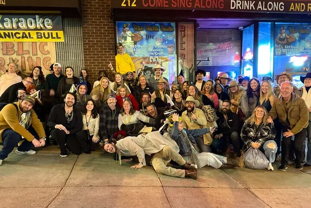 Nashville New Year's Eve Pub Crawl - Image 4