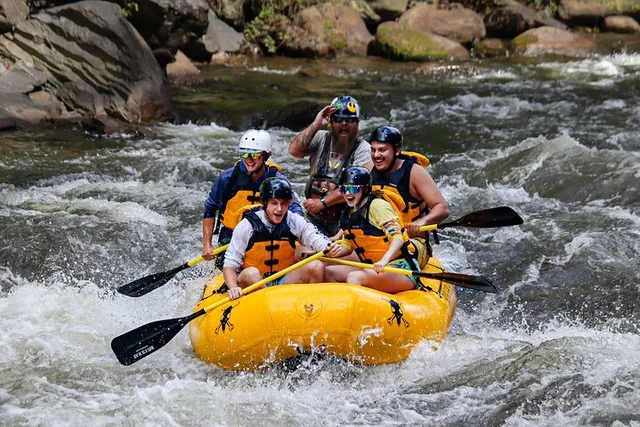 Upper Pigeon River Rafting Adventure - Image 4