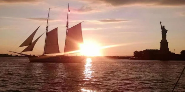 New York City Sunset Jazz Sail - Image 1
