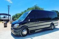 Austin Wine Tour in Limousine 5 hr thumbnail 2