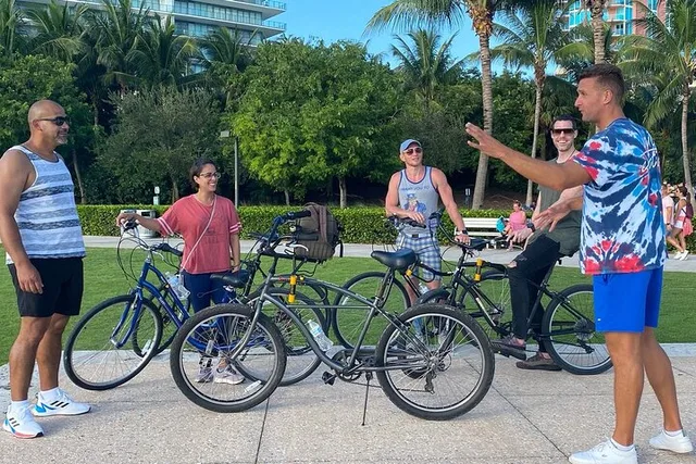 Miami Beach Art Deco & Hidden Gems Bike Tour - Image 5