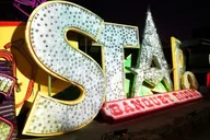 Las Vegas Helicopter Night Tour with Neon Museum thumbnail 5