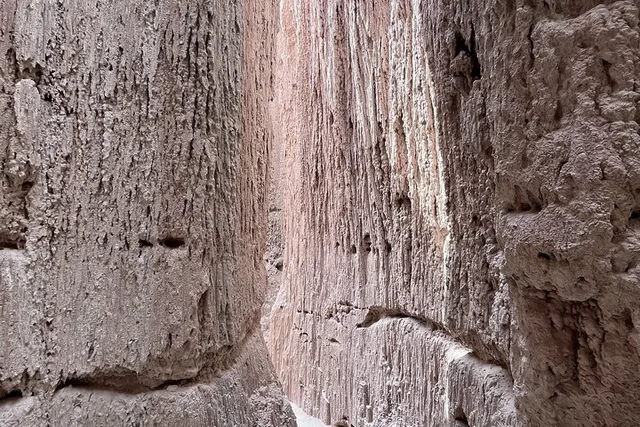 Las Vegas Cathedral Gorge and Area 51 Tour - Image 4