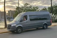 Maui Airport Hotel Transfer thumbnail 2