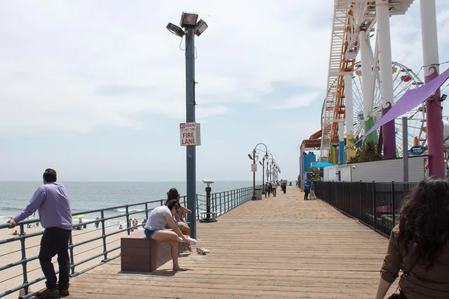 Anaheim to LA: Hollywood and Beaches Tour - Image 1