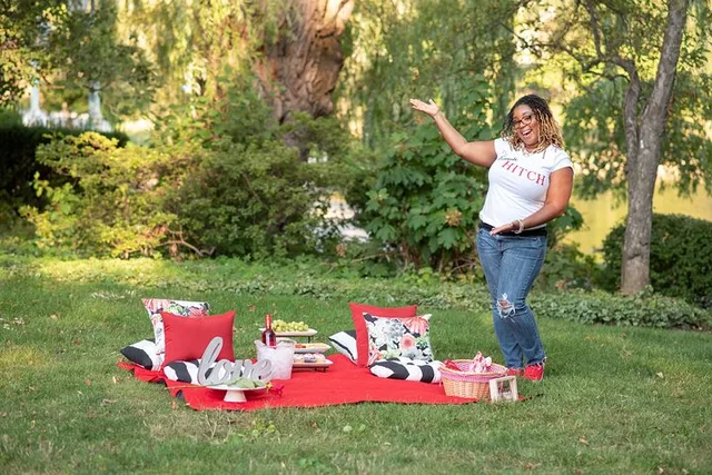 Charlotte Private Picnic Experience - Image 1
