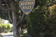 Los Angeles Hollywood Celebrity Homes Open-Air Bus Tour thumbnail 5