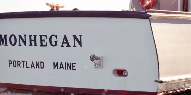 Portland Private Lobster Boat Charter with Drinks 2 hr - Image 4