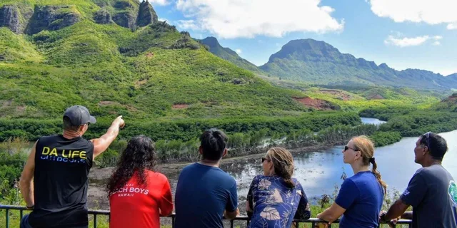 Kauai Guided Hike and Waterfall Swim - Image 2