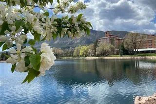 Denver Garden of the Gods and Manitou Springs Tour