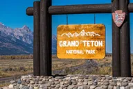 Salt Lake City Yellowstone and Grand Teton Tour thumbnail 2