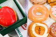 New York City Donut Tour in Times Square & Rockefeller Center thumbnail 4