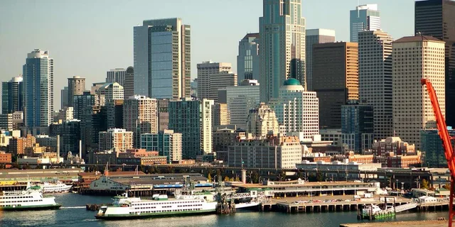 Seattle City Tour - Image 1