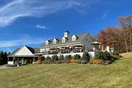 Virginia Winery Excursion by Luxury Vehicle thumbnail 6
