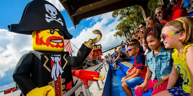 Winter Haven Shuttle to Legoland Park - Image 4