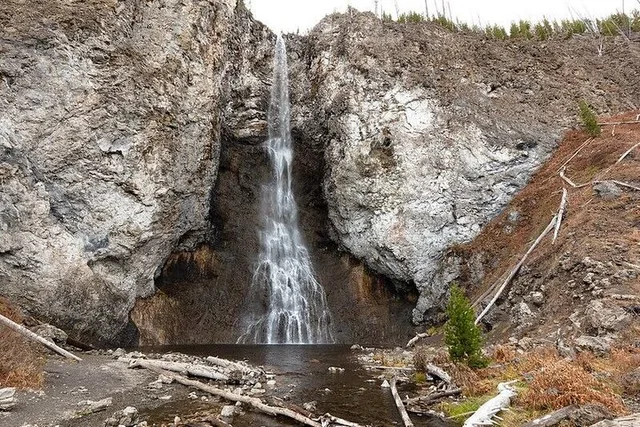 Yellowstone Fairy Falls to Imperial Geyser Hike - Image 1