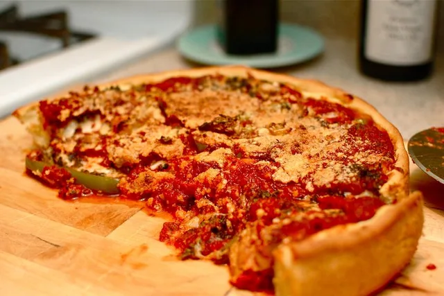 Chicago Food Tour in River North - Image 2