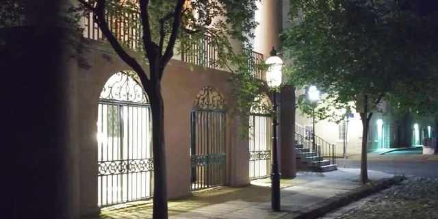 Charleston Dark History and Ghost Tour - Image 3