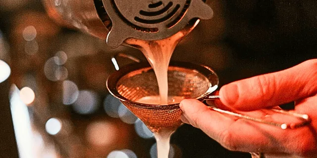 Charleston Cocktail Class in a Secret Speakeasy 2 hr - Image 2
