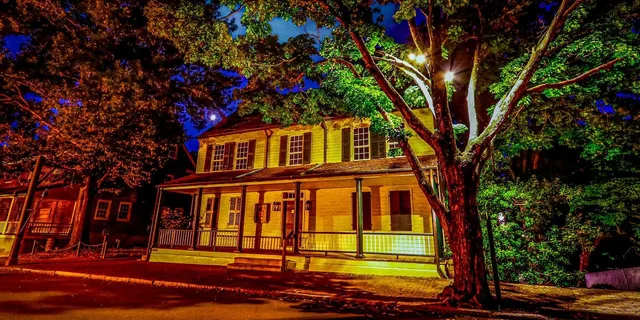 Winston-Salem Colonial Haunts Walking Tour - Image 3