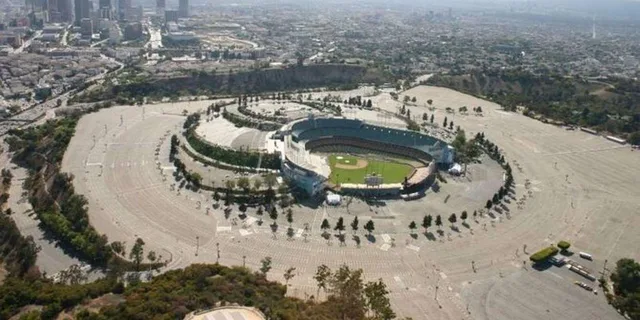 Los Angeles Helicopter Tour - Image 1