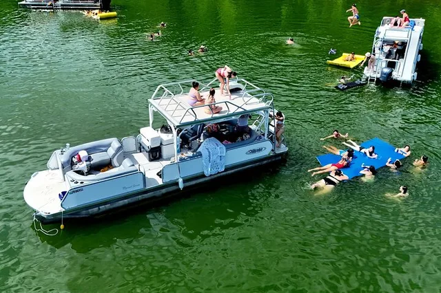 Nashville Private Boat Rental on Percy Priest Lake - Image 5