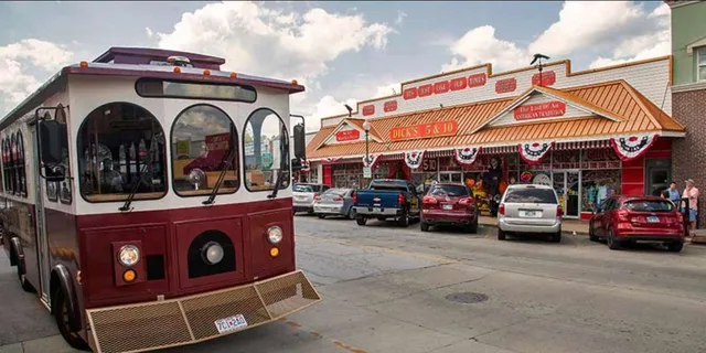 Branson 4x4 Tour: Downtown, Lake & Baird Mountain - Image 6