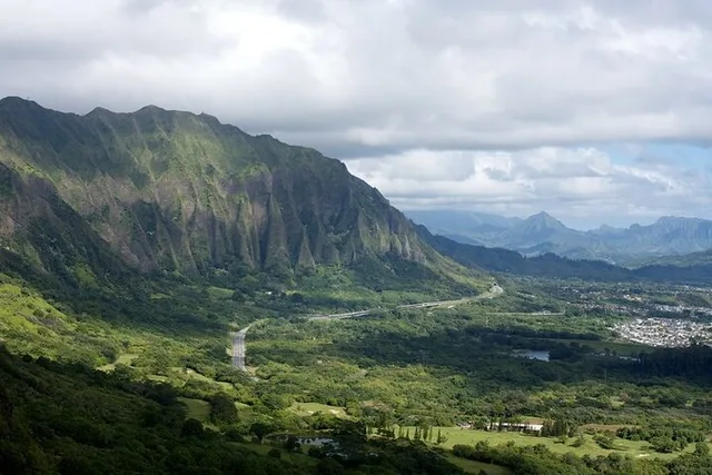 Honolulu Town Tour to Diamond Head - Image 2