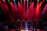 Branson SIX® Show Experience thumbnail 3