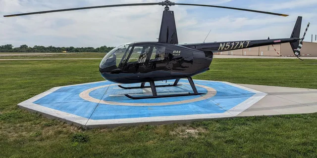 Detroit Helicopter Tour 30 Min - Image 1