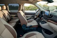 Waikiki and Ko Olina Private Shuttle Transfer thumbnail 5