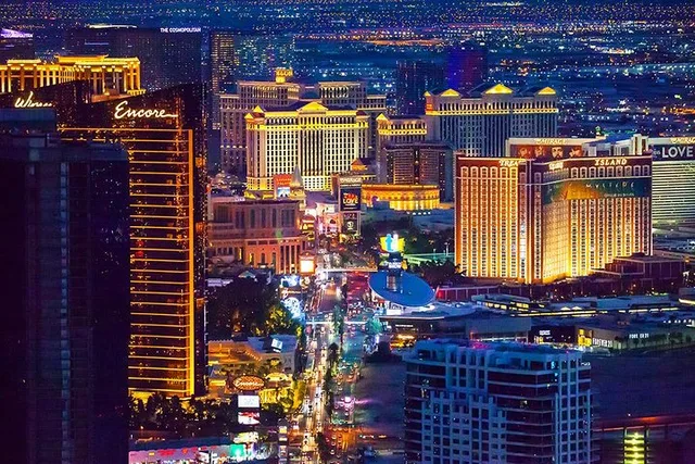 Las Vegas STRAT Tower Observation Deck - Image 3