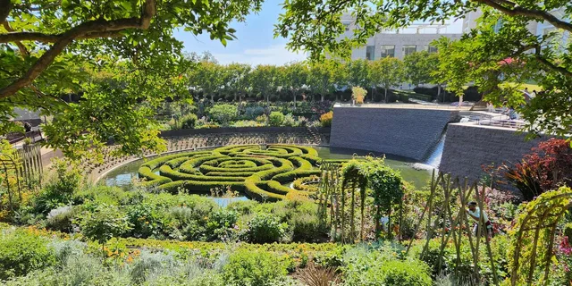 Los Angeles Getty Center Guided Tour - Image 5