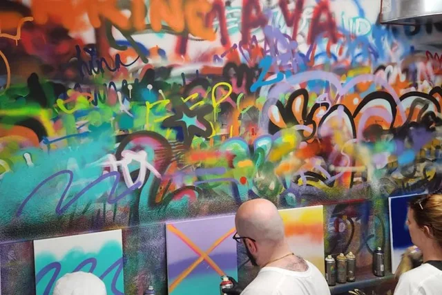 Chicago Spray Paint and Sip Workshop 90 min - Image 2