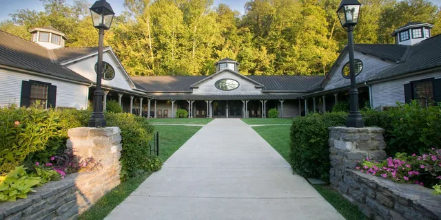 Nashville Jack Daniel's Distillery Tour - Image 6