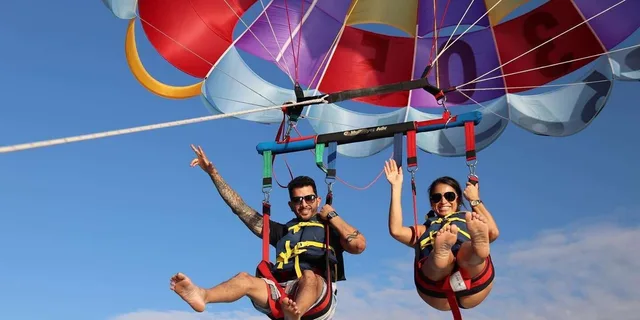 Miami Beach Parasailing Boat Tour in South Beach - Image 1